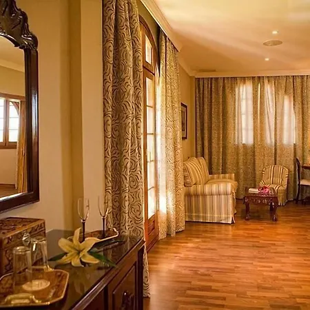 La Cueva Park 4* חרז