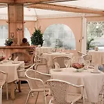 La Cueva Park 4*