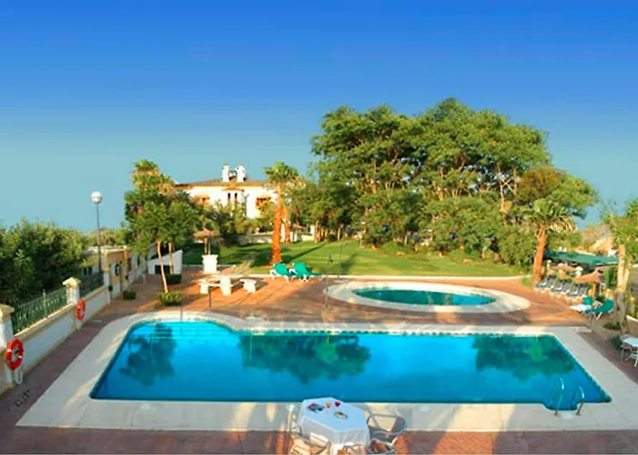 La Cueva Park 4*