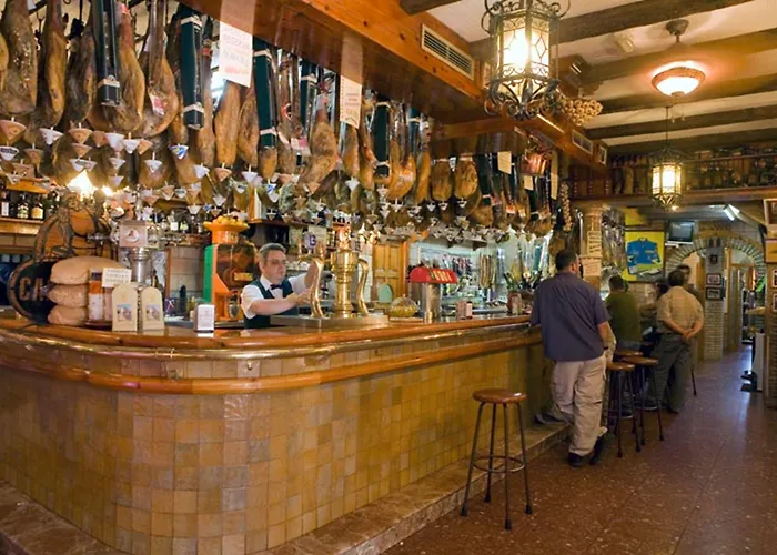 La Cueva Park 4*