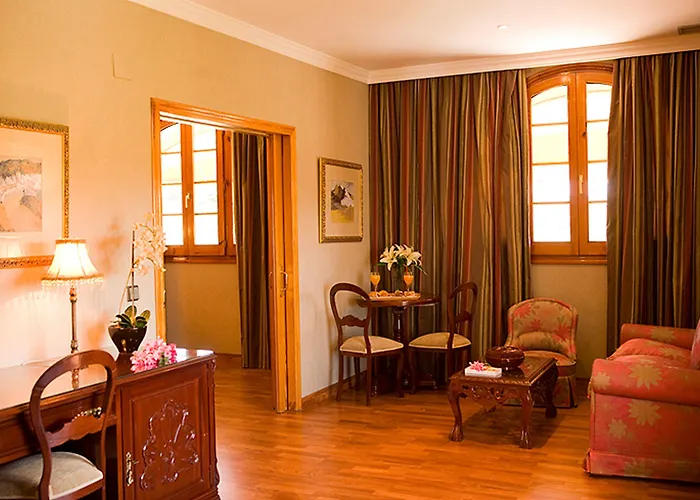Hotel La Cueva Park